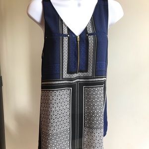 Express Sleeveless blouse